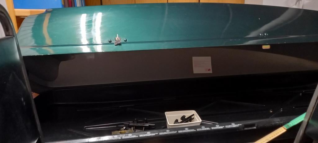 Hoort bij de dakkoffer van 50 €, Auto diversen, Dakkoffers, Ophalen