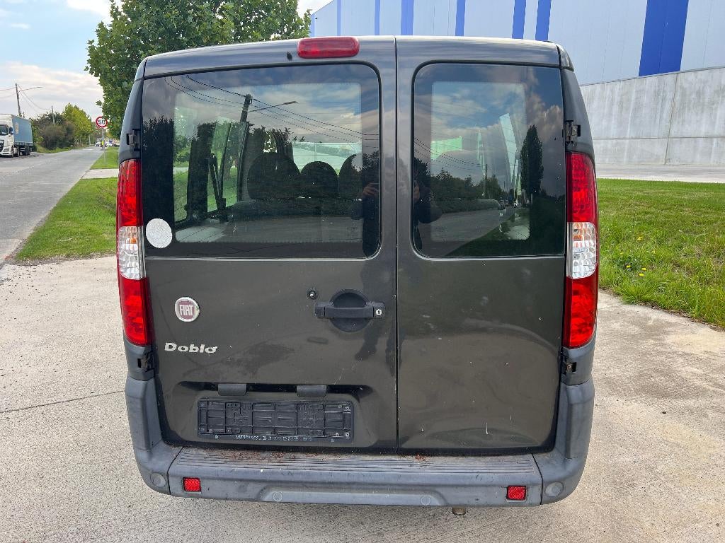 5 Place Fiat Doblo 1.4 Essence, Autos, Fiat, Achat, Doblo, Entreprise, Boîte manuelle