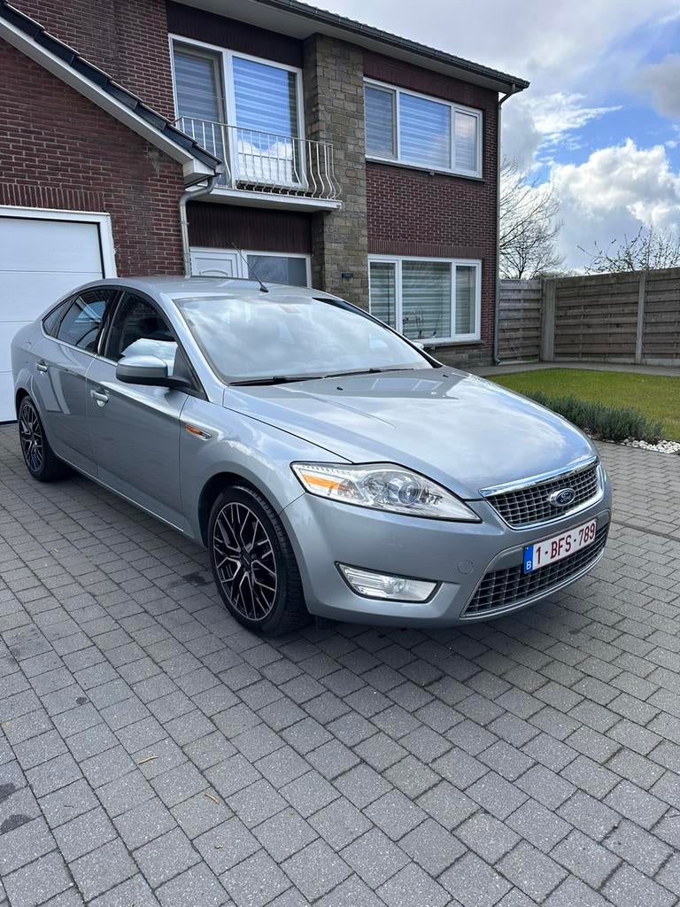 Ford mondeo 1.8 tdci titanium xenon carplay goed staat, Auto's, Ford, Mondeo, Alcantara, 5 deurs, Particulier