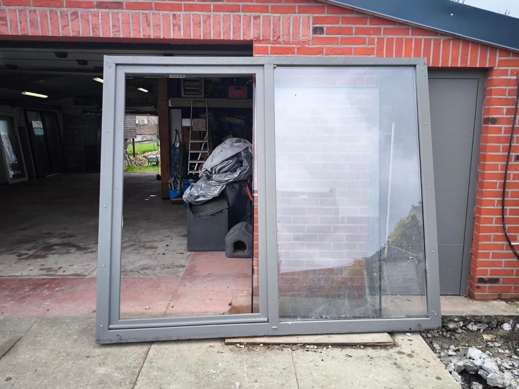 Grand châssis coulissant double vitrage gris foncé, Bricolage & Construction, Châssis & Portes coulissantes, Enlèvement