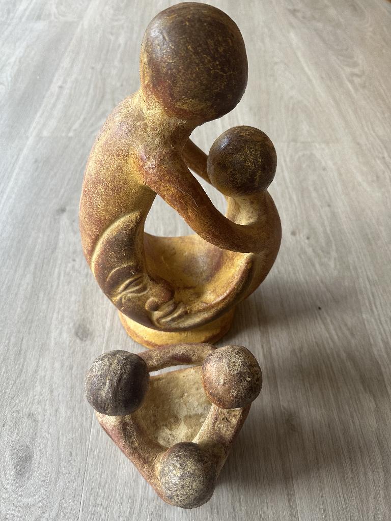 2 Statues origine Amérique latine en terre cuite neuves- 40€, Enlèvement ou Envoi, 20 - 50 cm, Groupe de personnes, Amérique du Sud