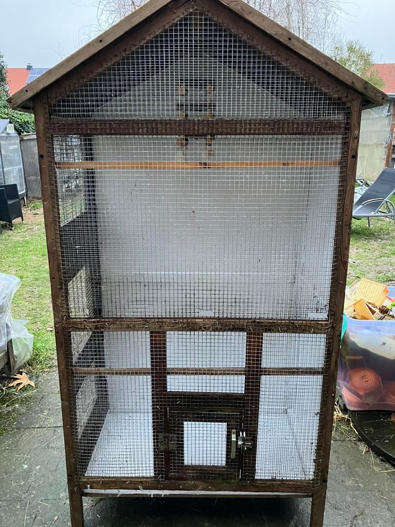 HOUTEN VOLIERE VOOR MEERDERE VOGELS NU 90 EURO, Dieren en Toebehoren, Ophalen, Zo goed als nieuw, Hout, Volière