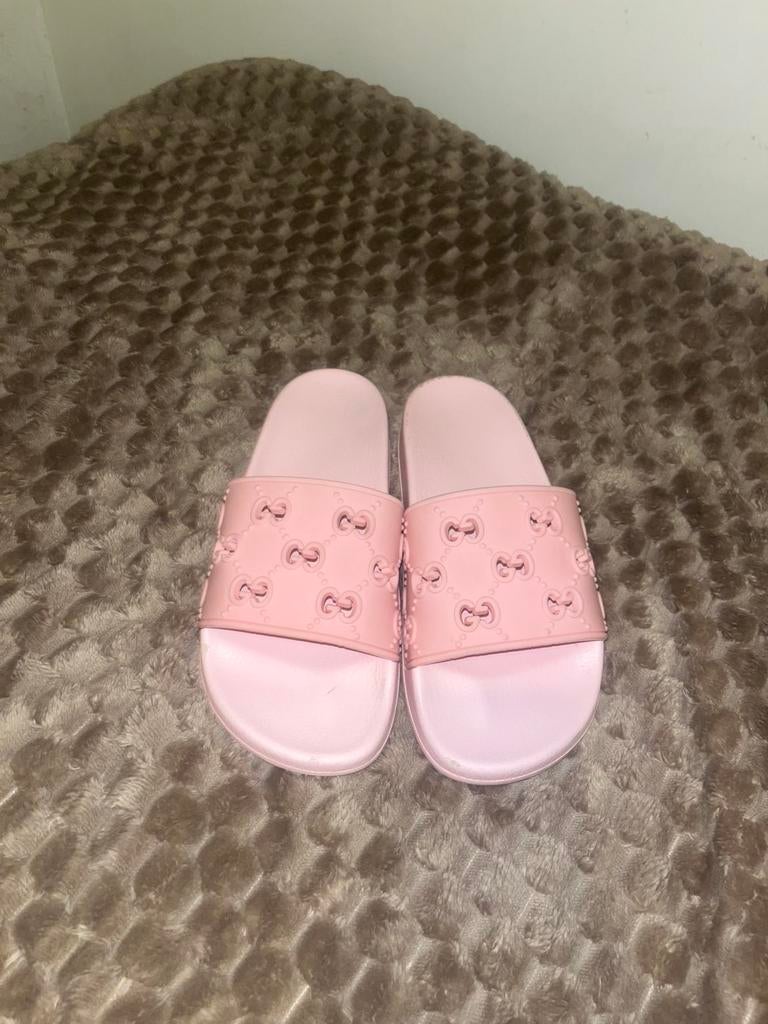 Gucci slippers, Slippers, Ophalen of Verzenden, Roze, Gedragen