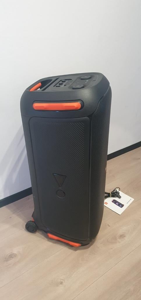 Jbl partybox 710 état neuf, Enlèvement