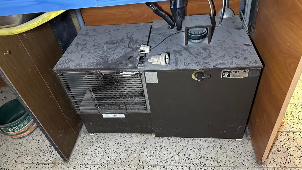 Twee oude tapinstallaties, Maison & Meubles, Dénudé, Utilisé, Enlèvement