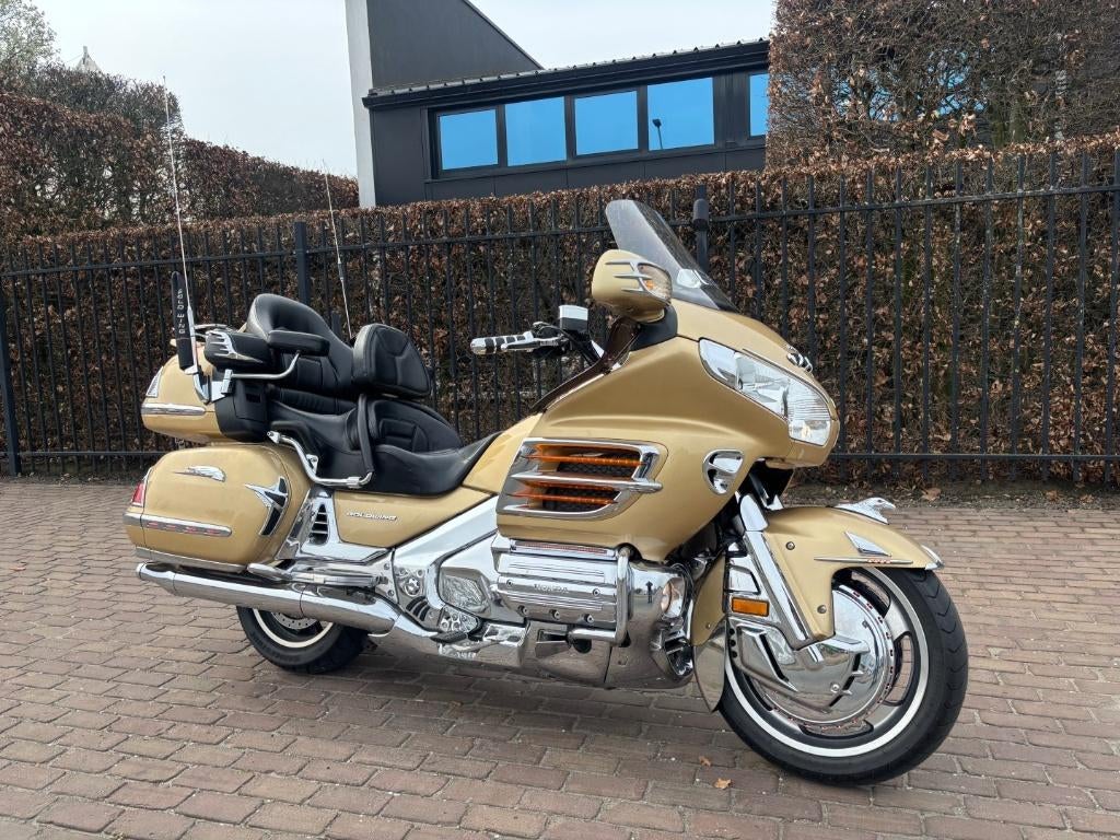 Honda Goldwing 1800 '''full chroom ''', Motoren, Motoren | Honda, Handvatverwarming, Motorrijbewijs A, Bedrijf, Meer dan 35 kW