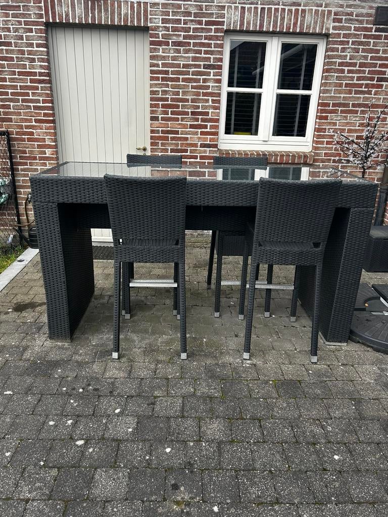 Buiten bar tafel plus 4 barkrukken, Tuin en Terras, Ophalen, 4 zitplaatsen, Gebruikt, Eettafel