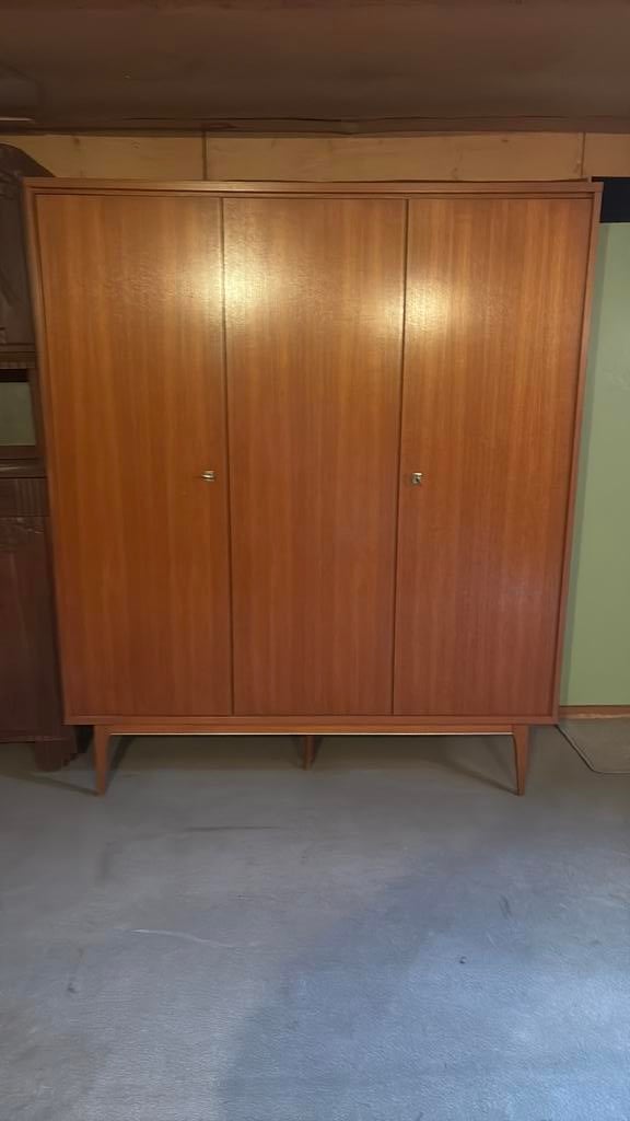 Antieke kast, Ophalen, Zo goed als nieuw