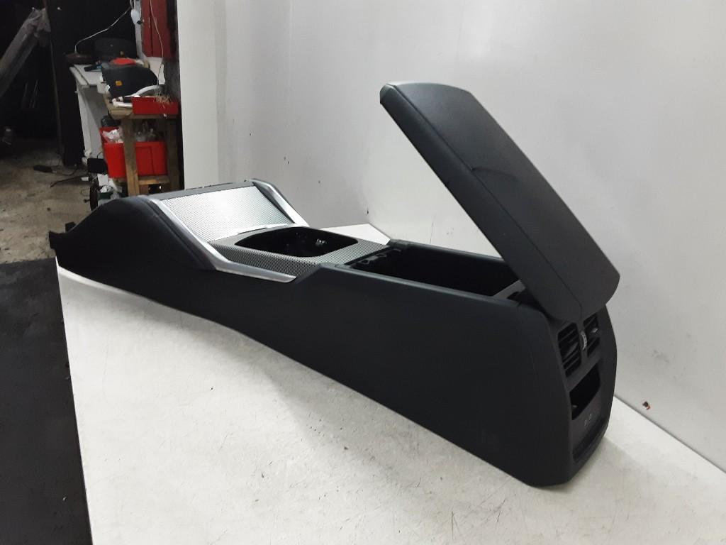 CONSOLE CENTRALE BMW 4 serie Gran Coupe (G26) (576111902), Mevr. I. Hauben, Utilisé, BMW, Rue de l'Espoir 34 34
4030  GRIVEGNÉE, BE