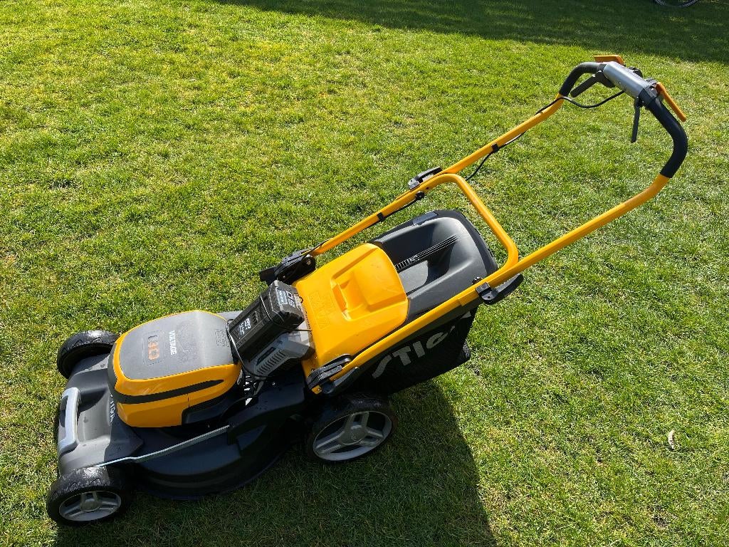 stiga accu grasmaaier, Jardin & Terrasse, Tondeuses à gazon, Tondeuse rotative, Comme neuf, Stiga, Tondeuses à gazon sur batterie