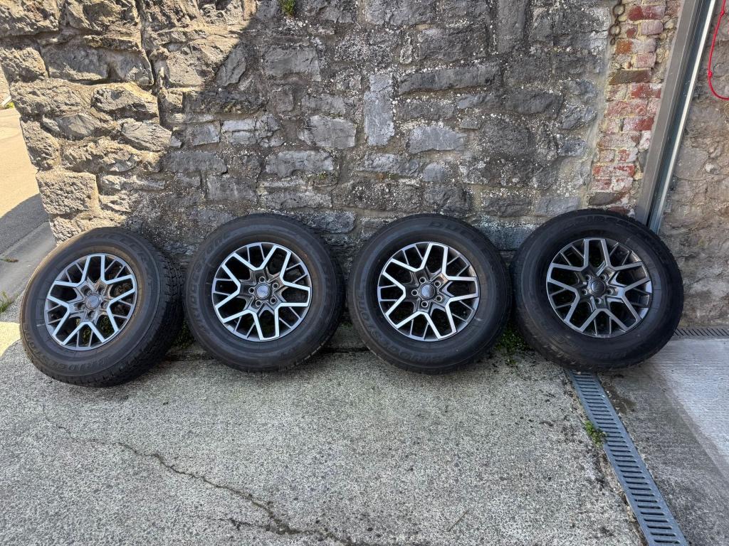 Jantes Jeep Wrangler 4 jantes équipées, Auto-onderdelen, Banden en Velgen, Ophalen, 18 inch, Gebruikt, Velg(en)