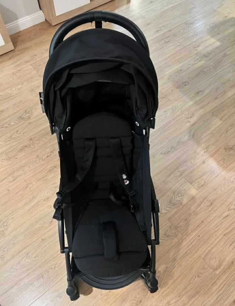 Poussette babyzen yoyo2 noir, Kinderen en Baby's, Ophalen, Zo goed als nieuw, Kinderwagen, Overige merken