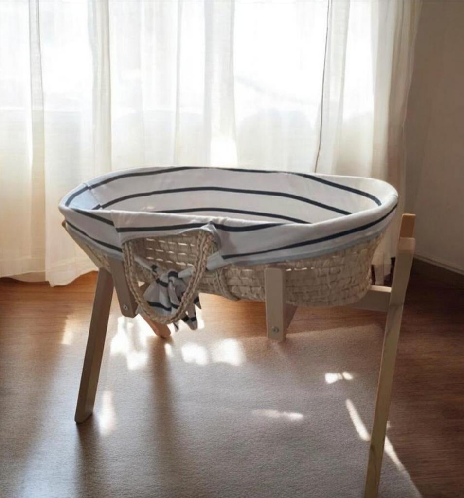 Couffin bébé berceau lit osier style scandinave, Enfants & Bébés, Enlèvement, Comme neuf, Berceau