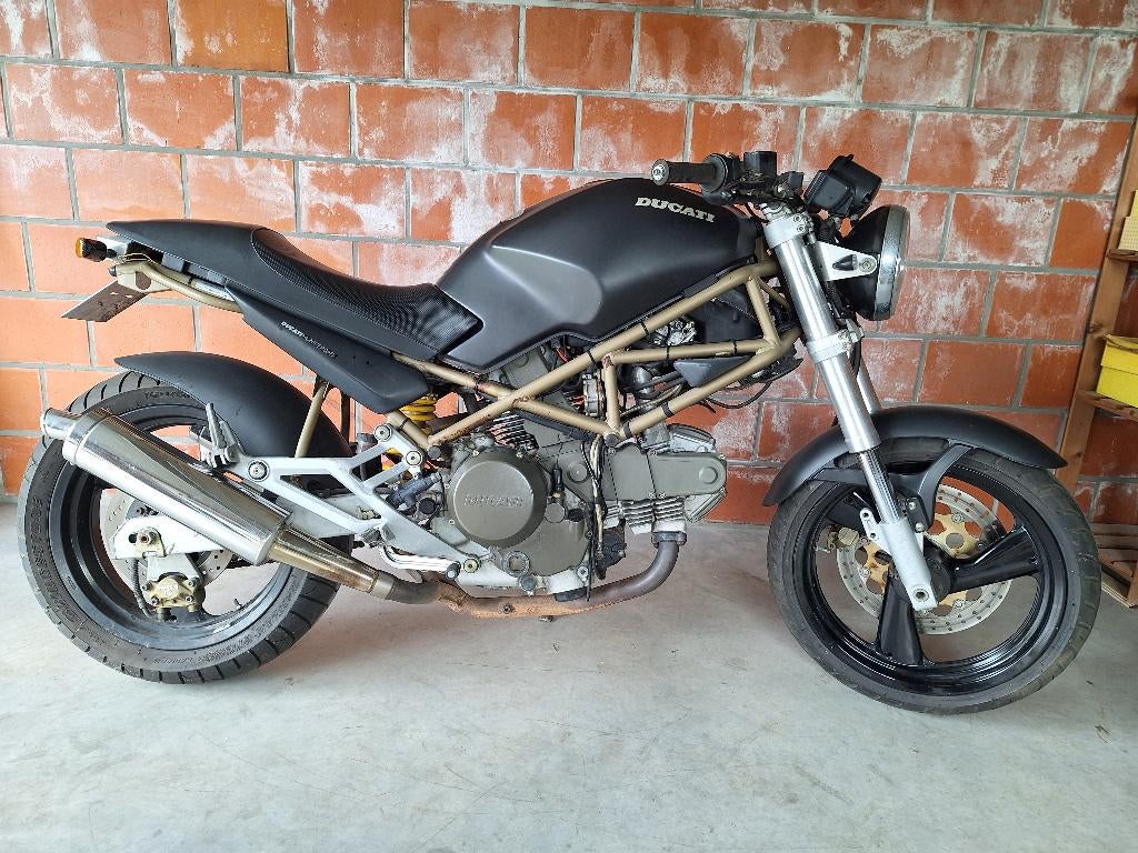 Gereserveerd: Ducati monster 600, Motoren, Motoren | Ducati, 2 cilinders, 583 cc, Particulier, Meer dan 35 kW