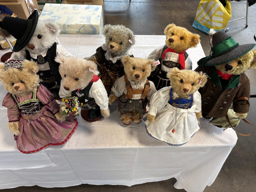 Steiff - Fête de mariage (8 ours), Collections, Enlèvement ou Envoi, Comme neuf, Ours en tissus, Steiff