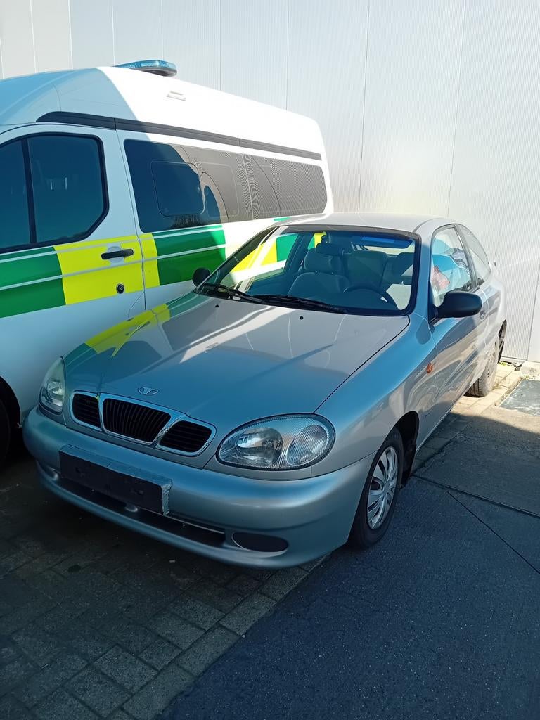 Daewoo lanos 1.4i, Autos, Daewoo, Argent ou Gris, Achat, Boîte manuelle, 1346 cm³