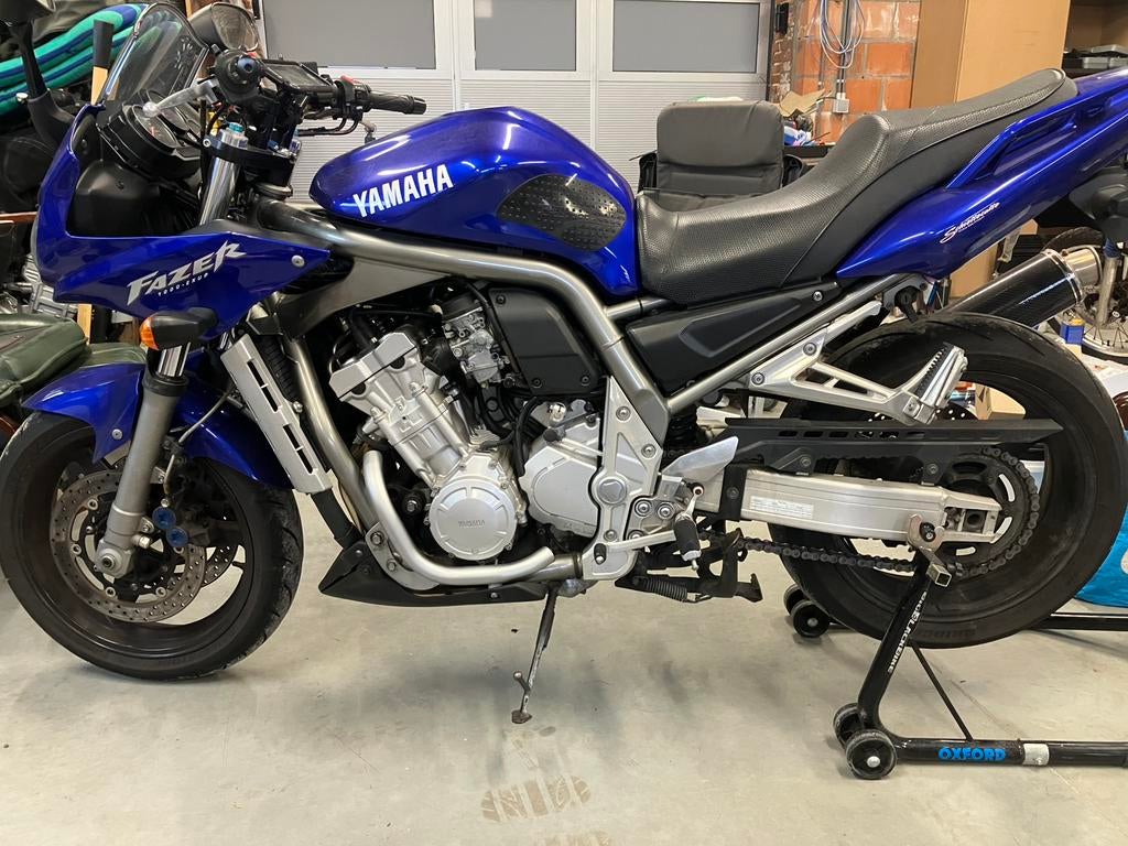 Fzs 1000 fazer 2003, Motos, Motos | Yamaha, Plus de 35 kW, Échappement sport, 4 cylindres, 998 cm³