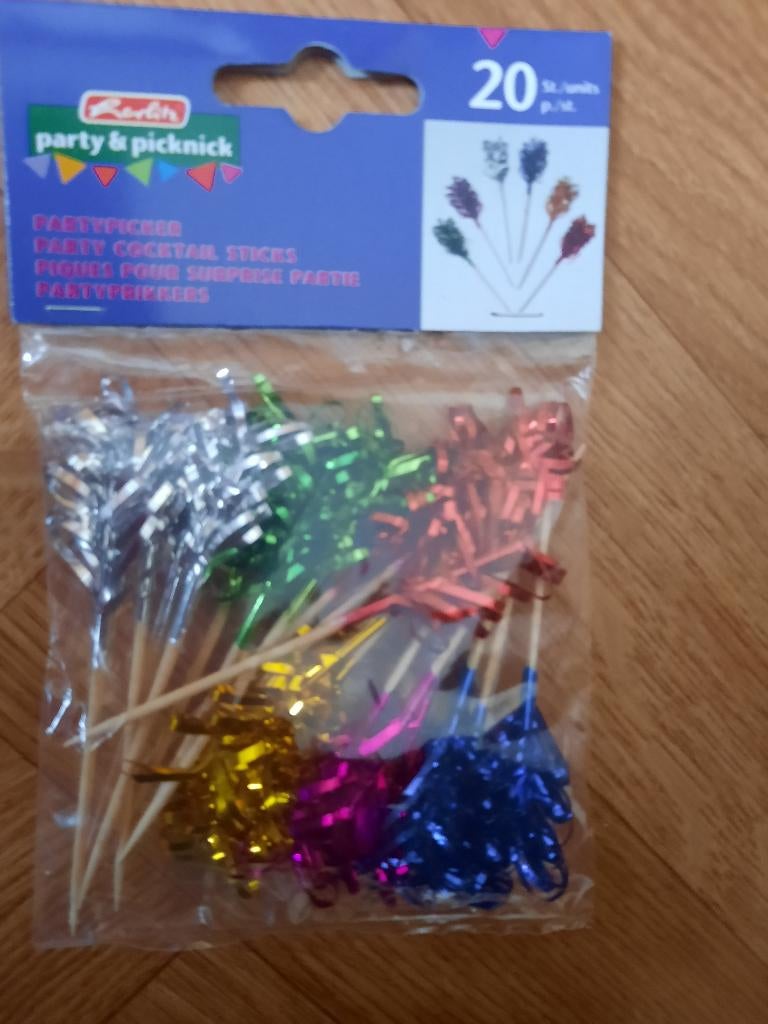nieuw pak met 20 kleurrijke party prikkers, Ophalen of Verzenden, Nieuw, Feestartikel