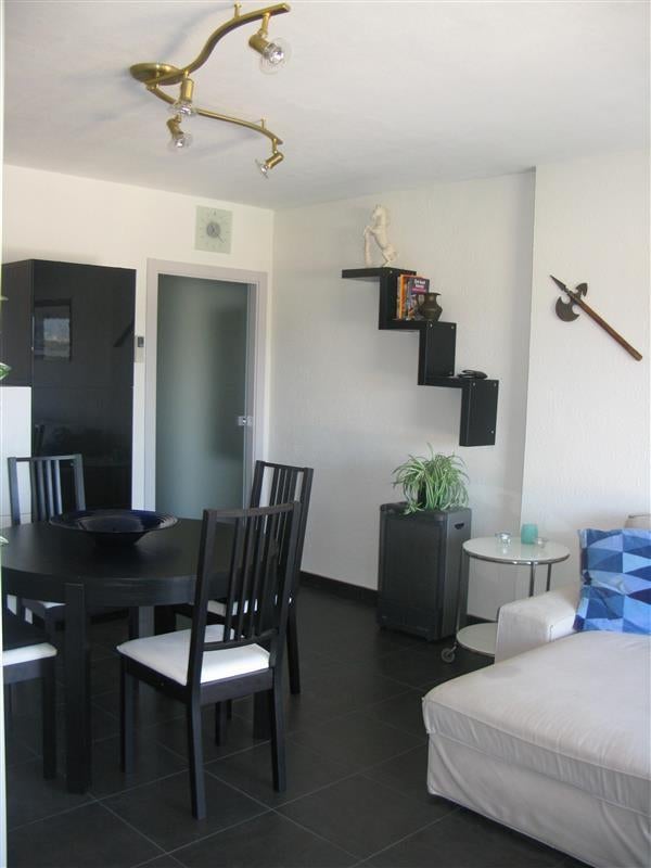 Salou: mooi vakantieappartement te huur, Vakantie, 2 slaapkamers, Appartement, Wasmachine, Aan zee