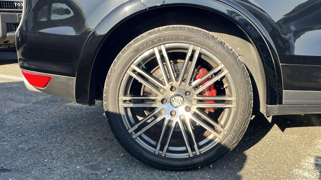 Porsche Cayenne Turbo 2011 Zeer mooi (Prijs = Incl. BTW), Auto's, Porsche, Cayenne, Parkeersensor, Zwart, Zwart