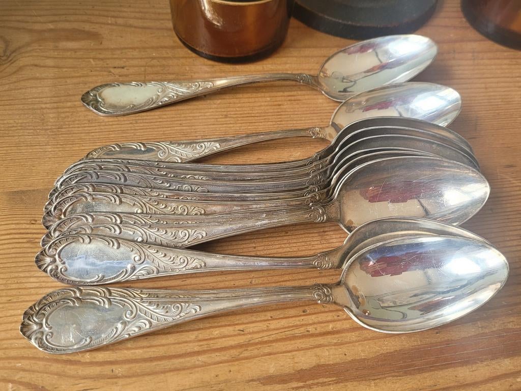 Lot de 12 cuillères à soupe poinçonnés, Antiquités & Art, Enlèvement ou Envoi