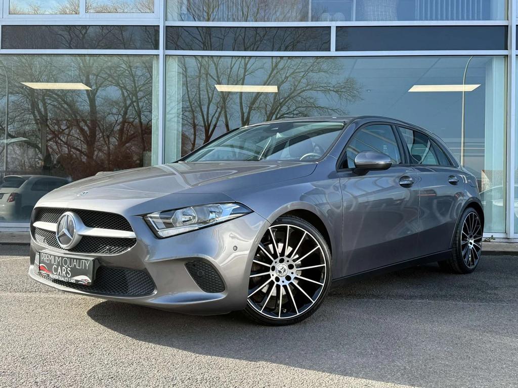 Mercedes-Benz A-CLASS 180 AMG VELGEN / ZETELVERWARMING / CAM, Autos, Euro 6, Entreprise, 116 ch, Noir