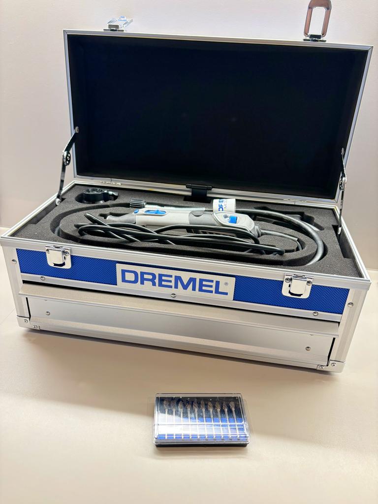 Dremel 4000 + Koffer en frezen, Enlèvement, Comme neuf
