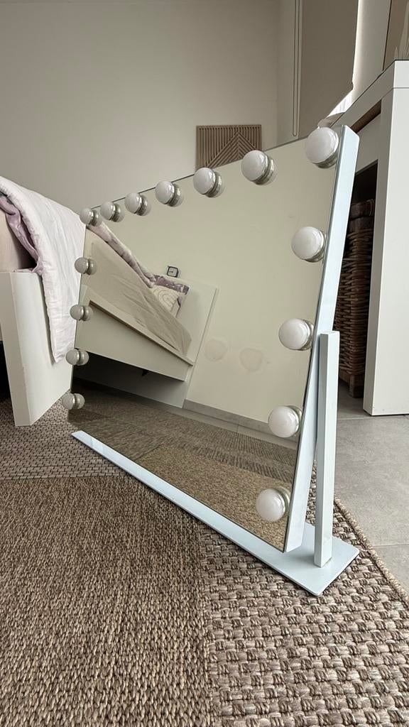 Novalie spiegel, Enlèvement, Comme neuf