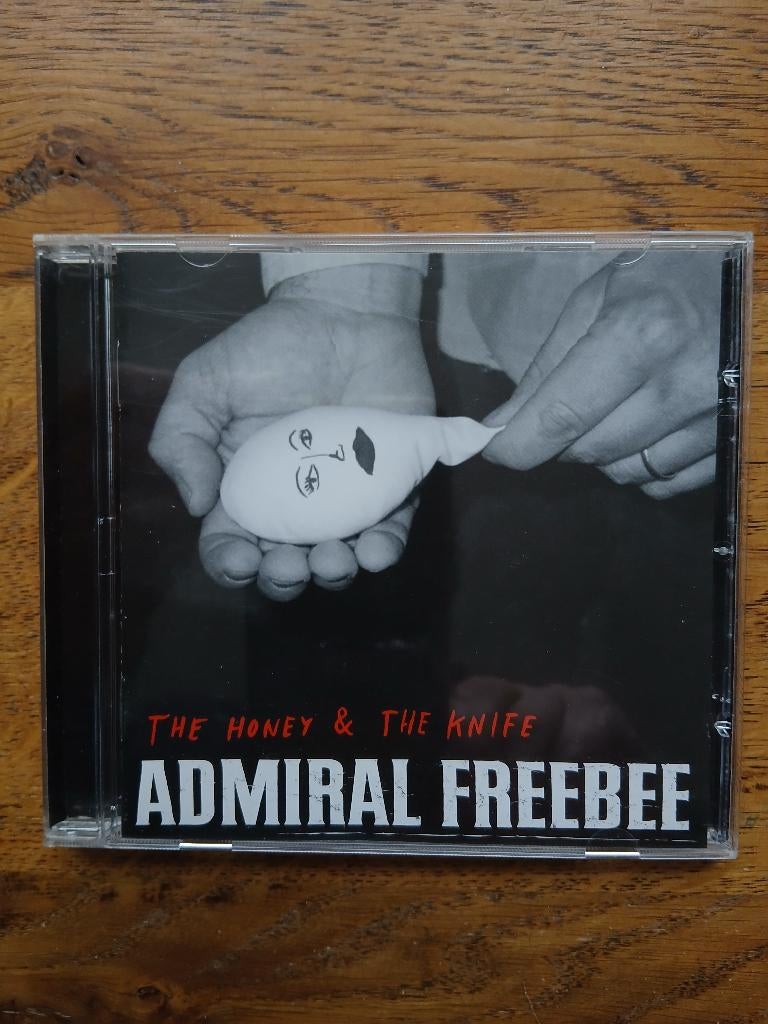CD Admiral Freebee : The Honey & The Knife, Ophalen