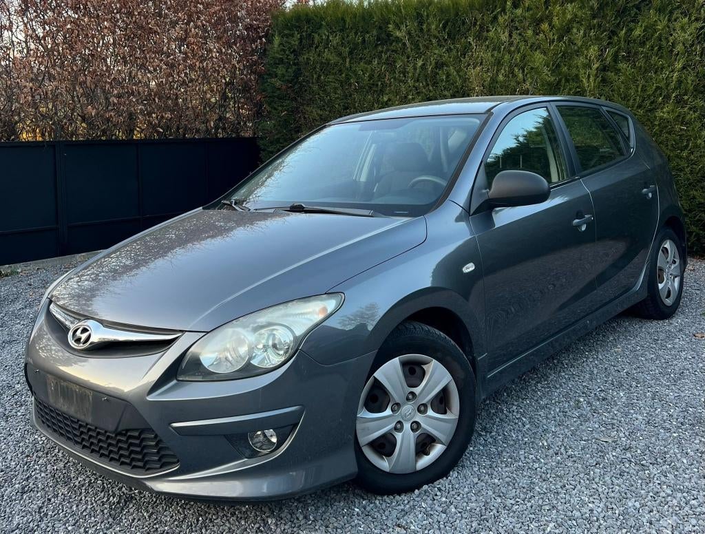 Hyundai i30/2010/1.4 essence/ 1er propriétaire, Autos, Achat, Boîte manuelle, Noir, 5 portes