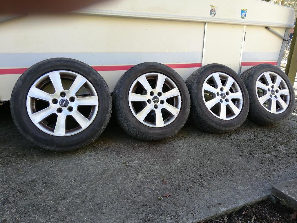 Jantes aluminium, Pneus hiver, 16 pouces, Véhicule de tourisme, 205 mm