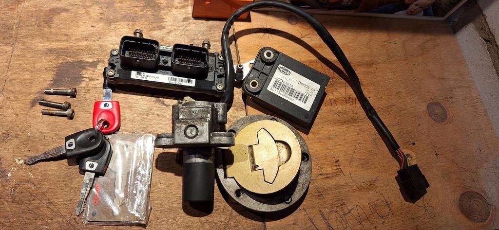 Kit de verrouillage ECU Ducati ST4S, Motos, Enlèvement ou Envoi