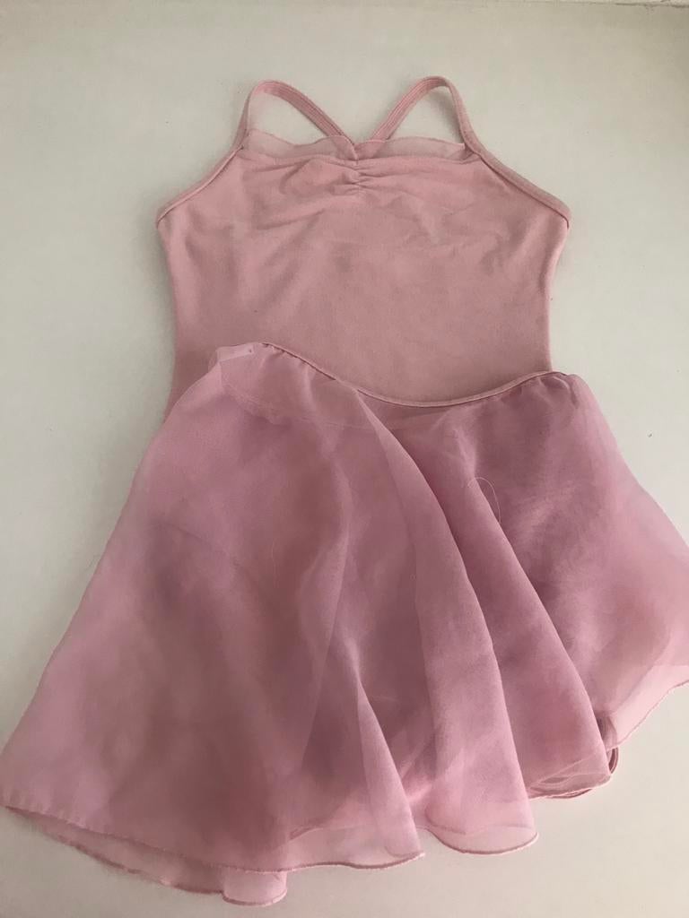 Balletpakje met rokje en trui - maat 10 j, Sport en Fitness, Ophalen of Verzenden, Gebruikt, Kleding