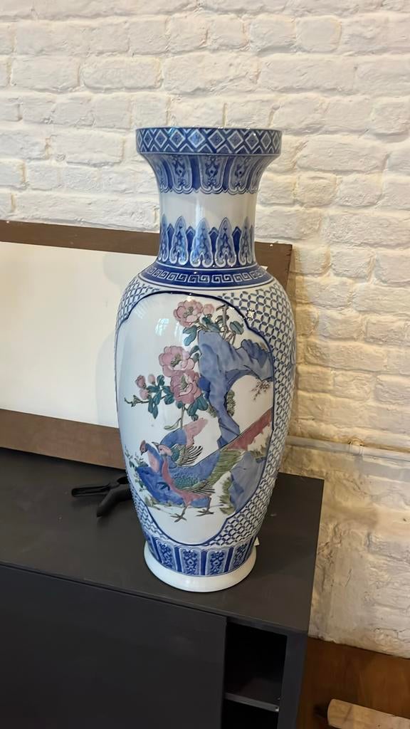 Grand vase chinois, Enlèvement