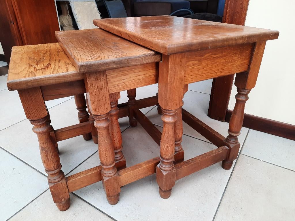 Eiken bijzettafeltjes, Huis en Inrichting, Tafels | Bijzettafels, Gebruikt, Rechthoekig, 45 tot 60 cm, 55 tot 75 cm, Hout, Ophalen