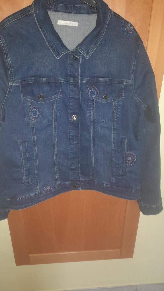 veste en jean, taille 44, marque Armand Thiery, Vêtements | Femmes, Enlèvement, Comme neuf