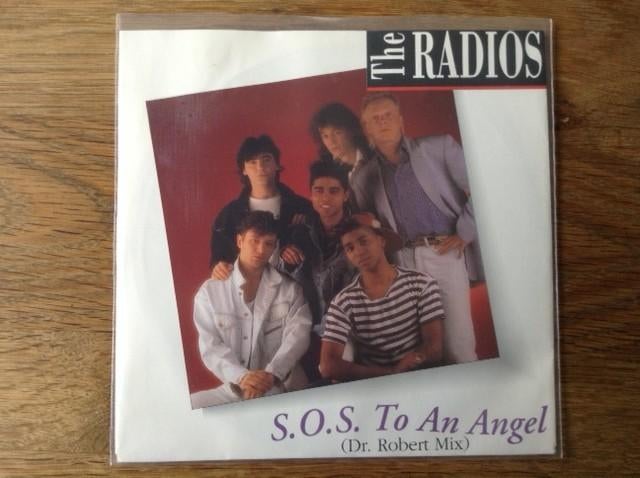 single the radios, Ophalen of Verzenden, 7 inch, Rock en Metal, Single