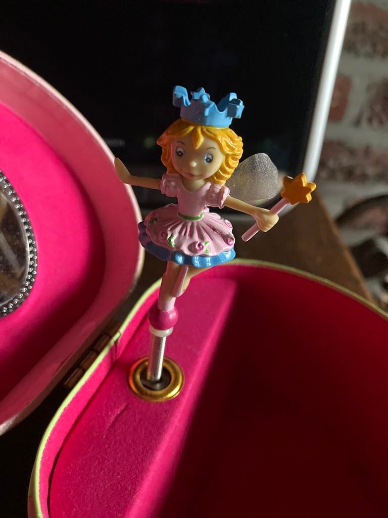 Boîte à bijoux musicale avec princesse dansante., Enlèvement ou Envoi, Comme neuf