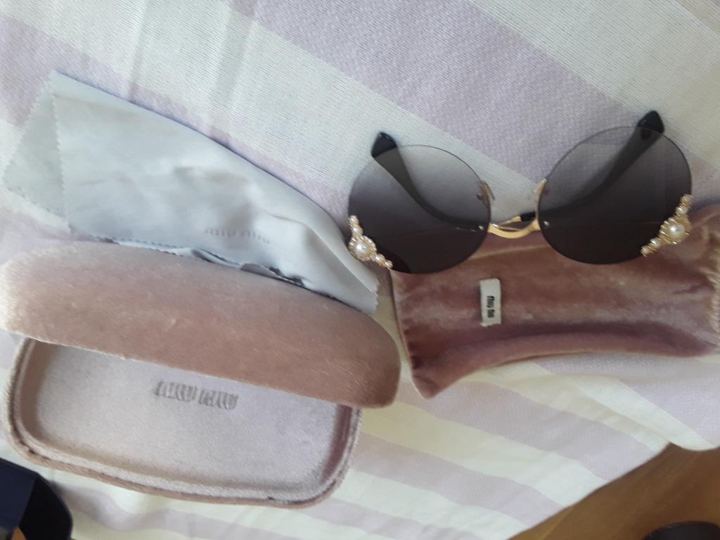 Zonnebril miu miu, Overige merken, Zonnebril, Blauw, Ophalen of Verzenden