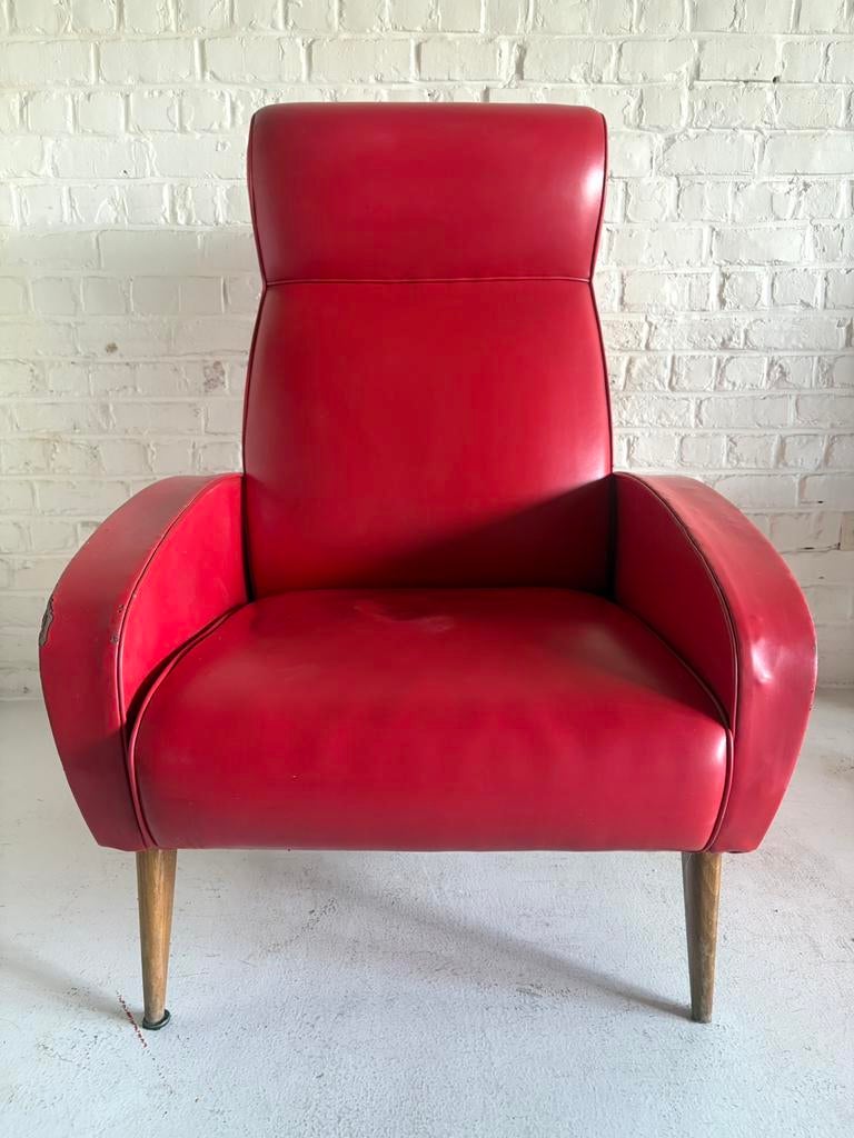 Fauteuil relax Lounge Chair Skaï rouge vintage 50’s / 60’s, Maison & Meubles, Fauteuils, Bois, Autres matériaux, Enlèvement
