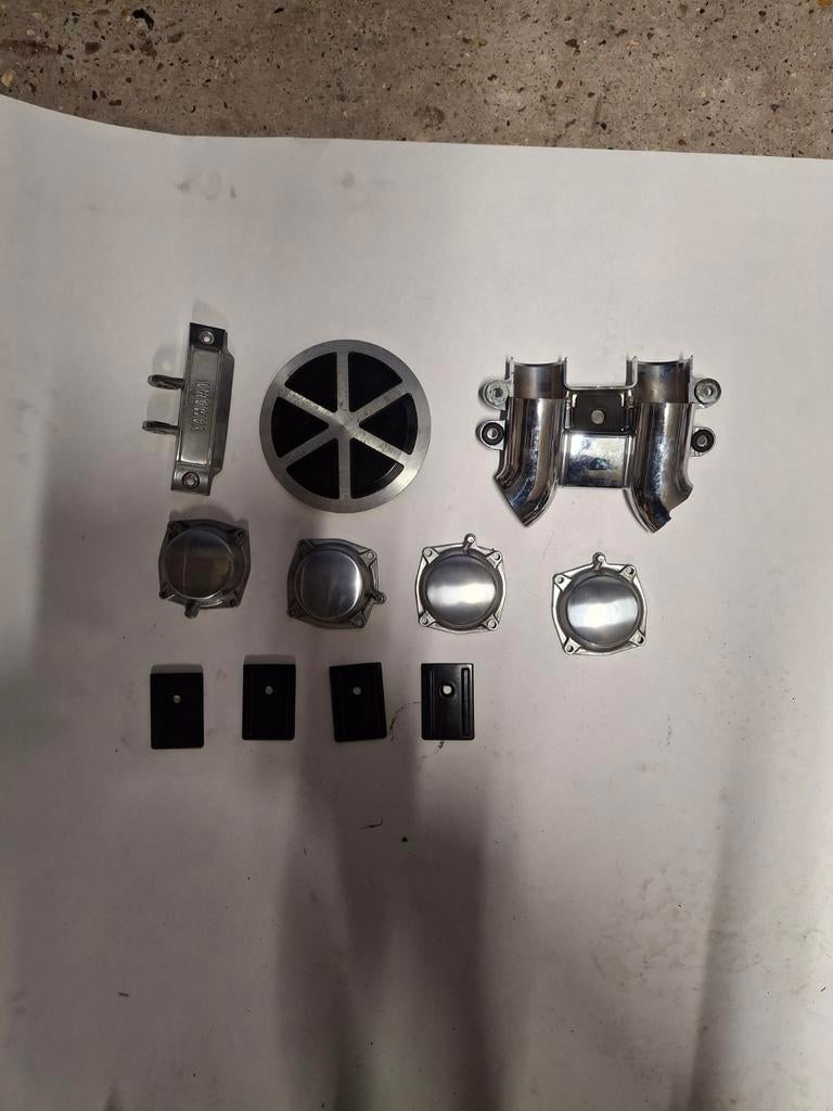 Verschillende afdekplaatjes vmax yamaha, Motoren, Ophalen