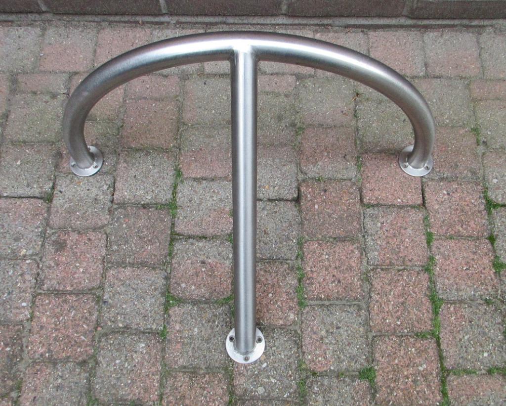 Beschermbeugel - Muurbeugel (RVS), Ophalen