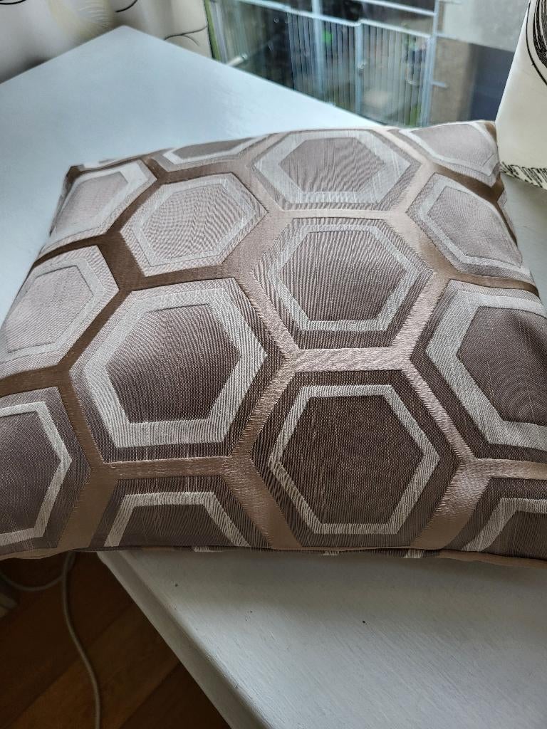 de housses de coussin décoratives faites maison à vendre., Maison & Meubles, Accessoires pour la Maison | Coussins, Neuf, Autres couleurs