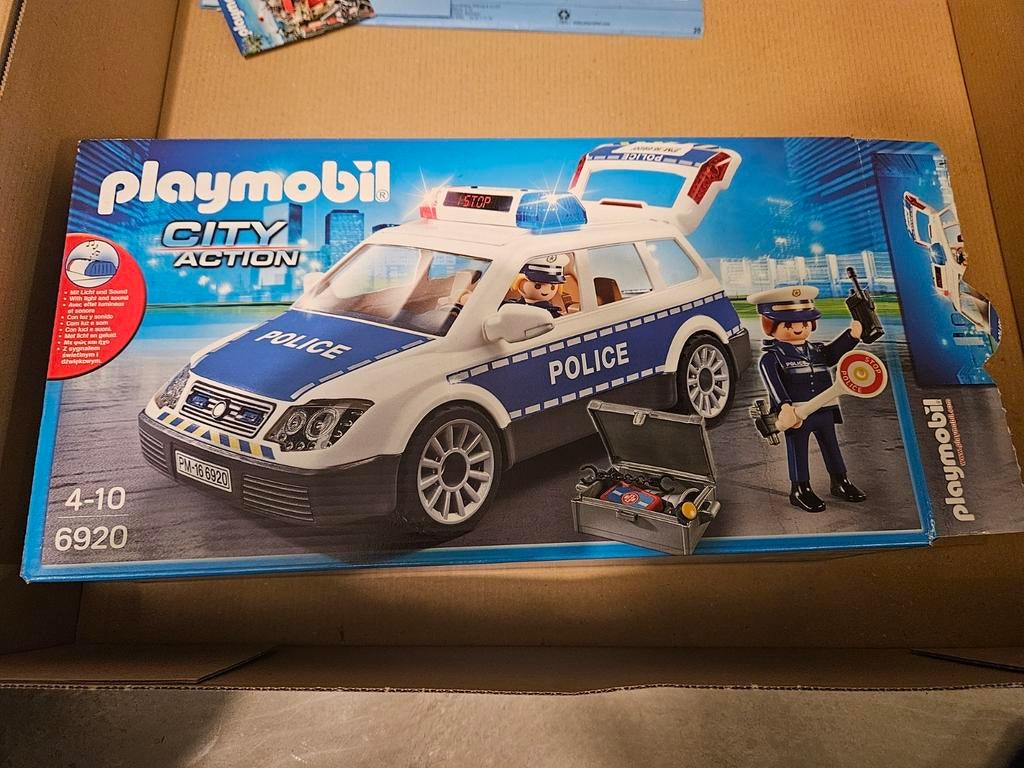 voiture de police avec boîte à l'état neuf, Enlèvement ou Envoi, Comme neuf