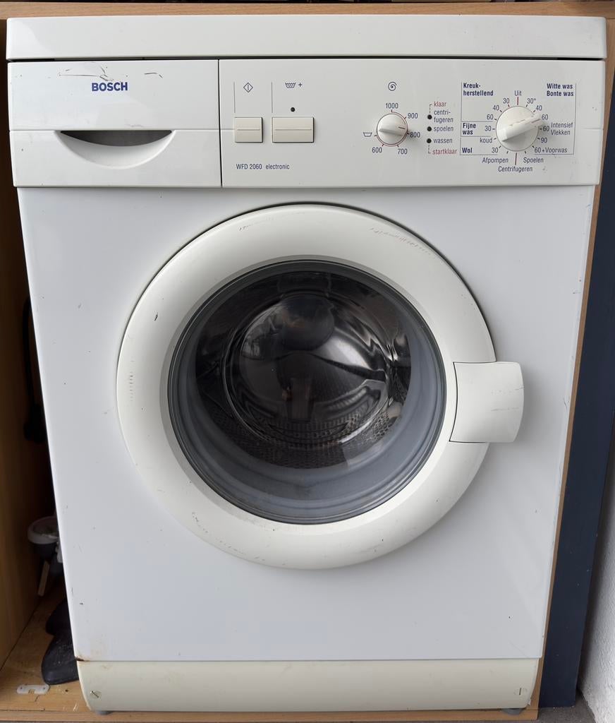 Bosh WFD 2060 electronic, Elektronische apparatuur, Wasmachines, 4 tot 6 kg, Ophalen, Gebruikt, Voorlader