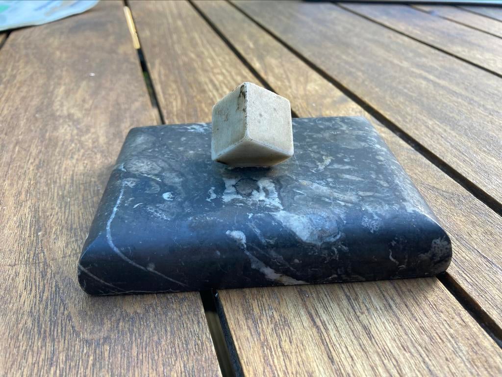 Presse-papier Art Déco « Dice » en marbre poli, Enlèvement ou Envoi