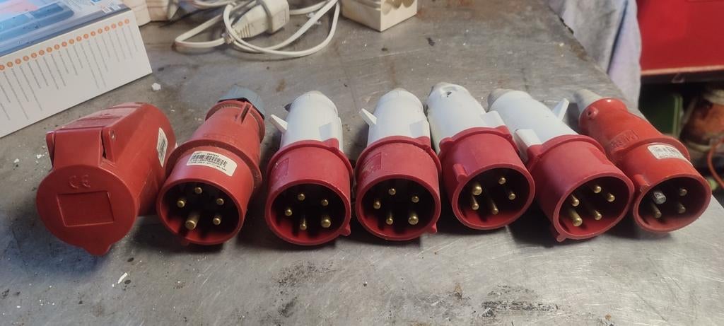 Lot de prises, Bricolage & Construction, Électricité & Câbles, Enlèvement