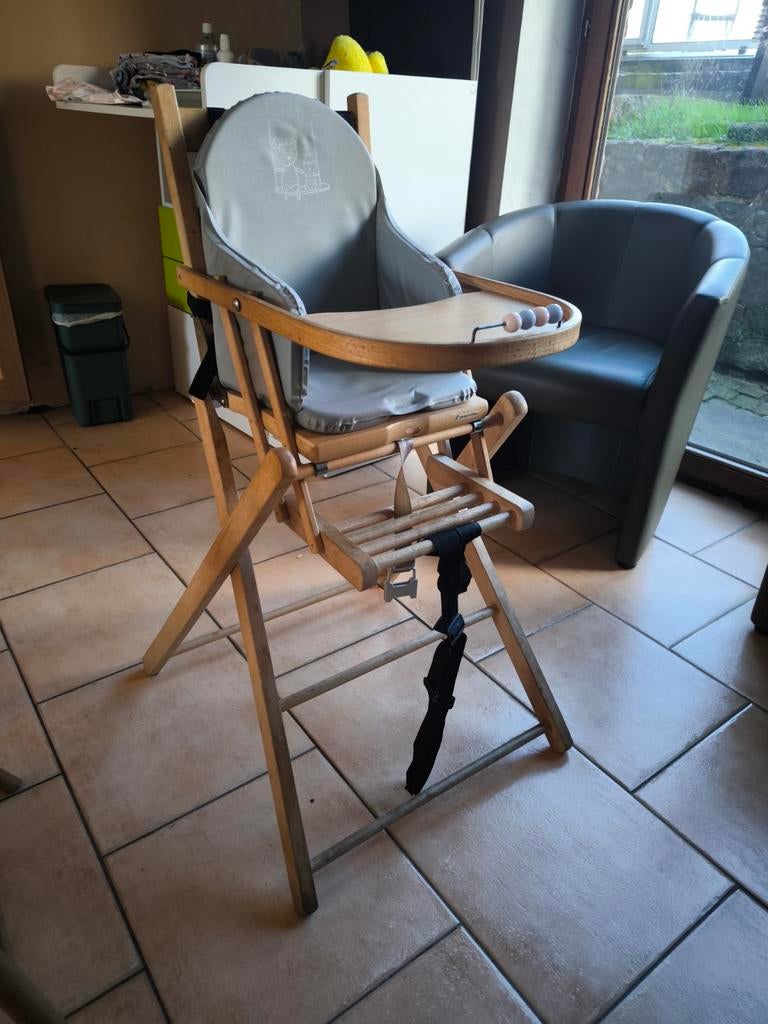 Chaise haute bébé en bois + coussin, Enfants & Bébés, Enlèvement, Utilisé