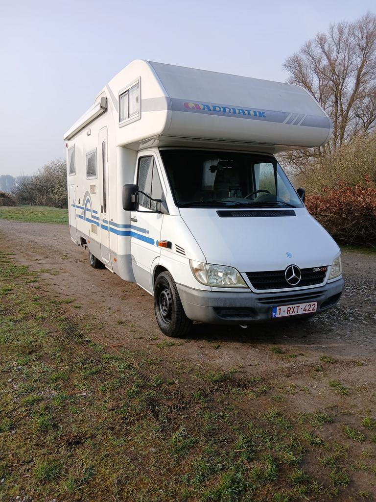 Mobilhome Adriatik mercedes 2004 316cdi, Caravans en Kamperen, Mobilhomes, Chemisch toilet, Alkoof, Ringverwarming, Luifel