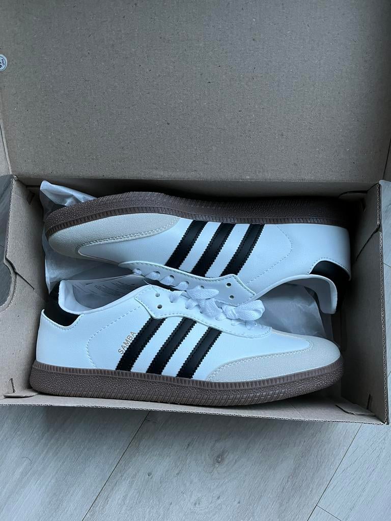 Adidas samba Og 44, Wit, Nieuw, Ophalen of Verzenden, Sneakers